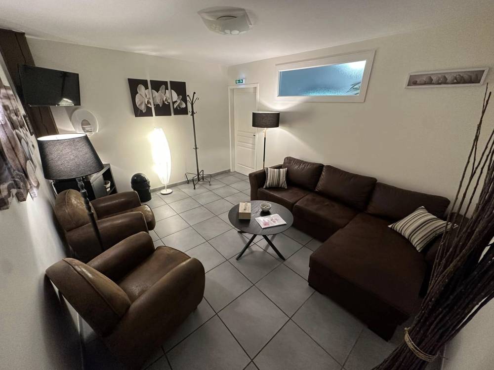SALON JASMIN1