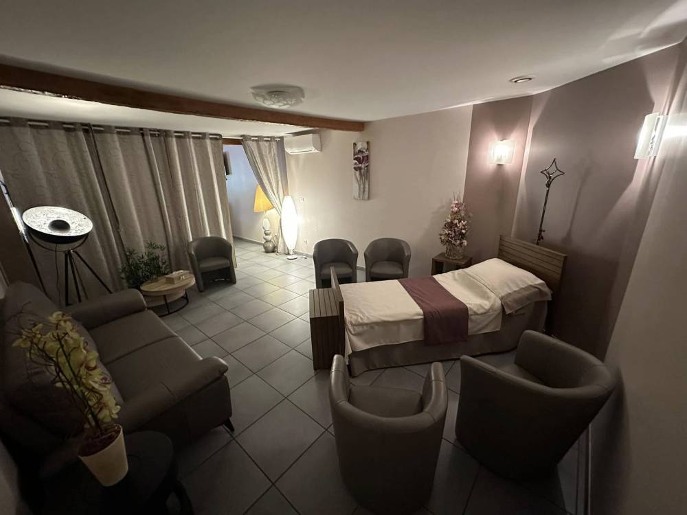 SALON ROSERAIE2